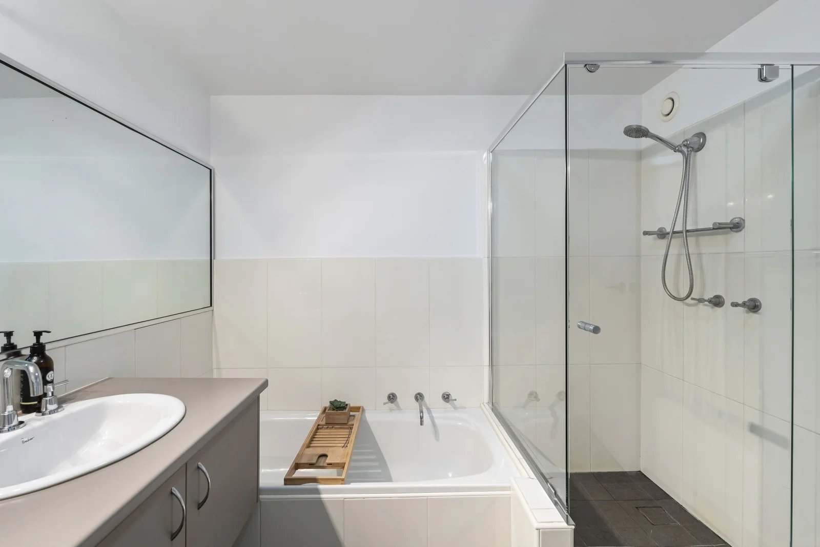 Additional image 20 of 303/121 Ocean Parade, Coffs Harbour NSW 2450