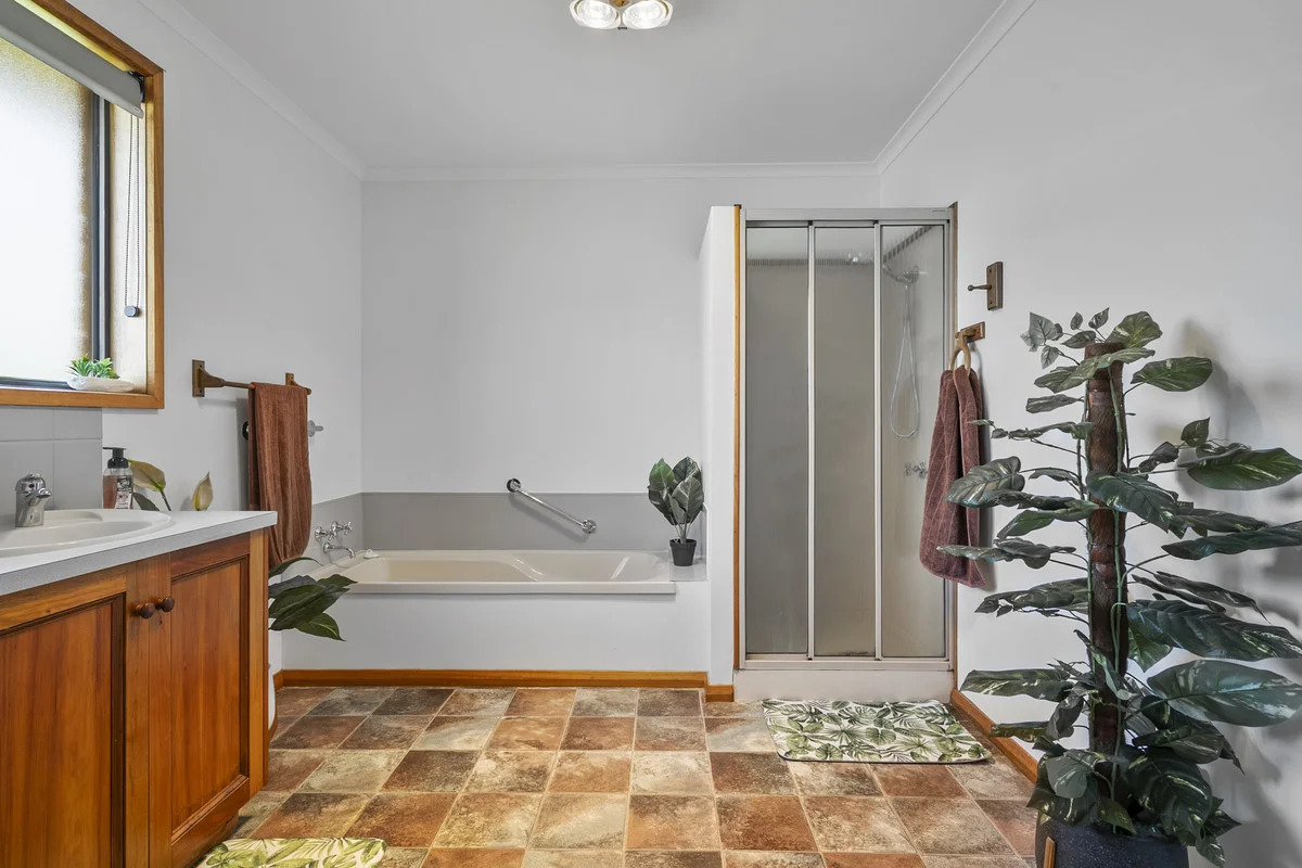 Additional image 11 of 4 Burgess Street, Swansea TAS 7190