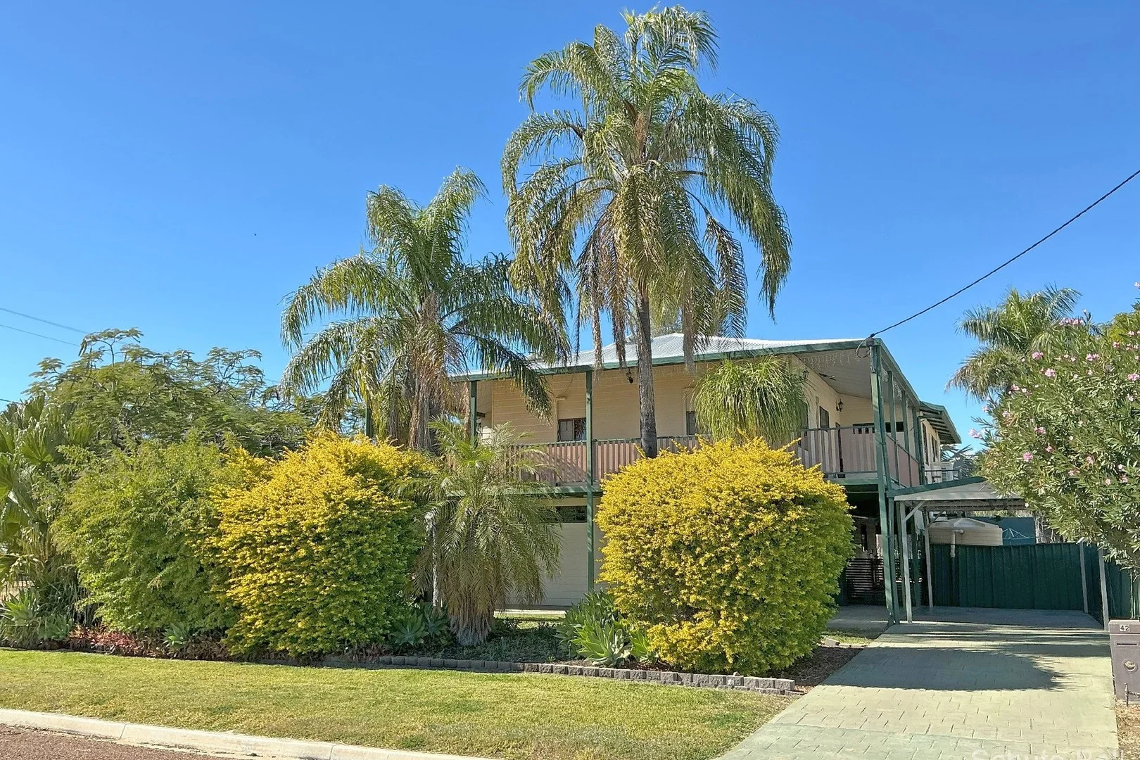 42 Galah Street, Longreach QLD 4730