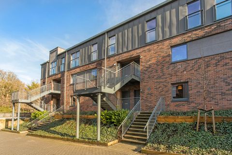6 Hughes Close, Canonmills, Edinburgh EH7