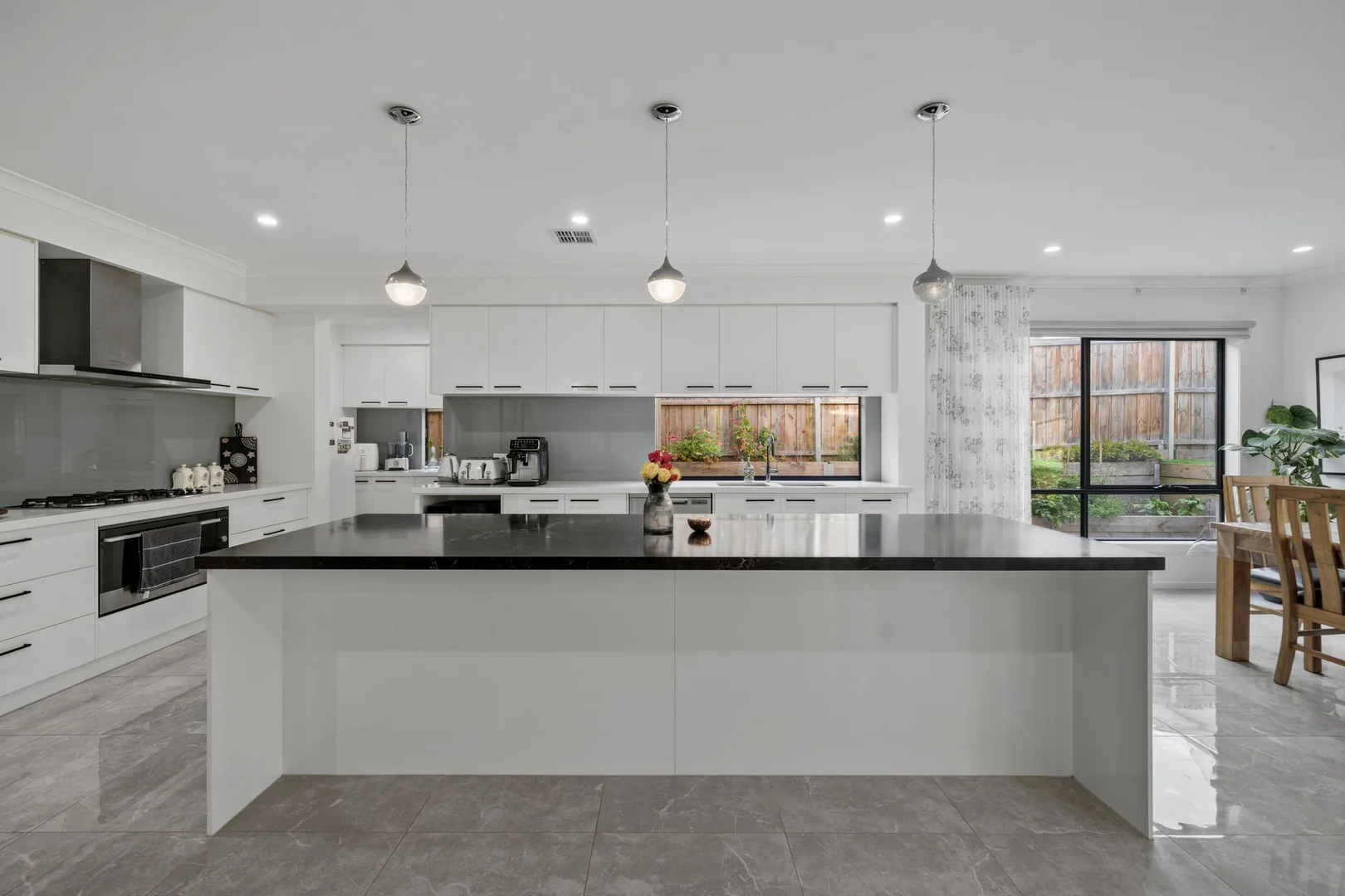 Additional image 3 of 72 Cresthaven Boulevard, Berwick VIC 3806