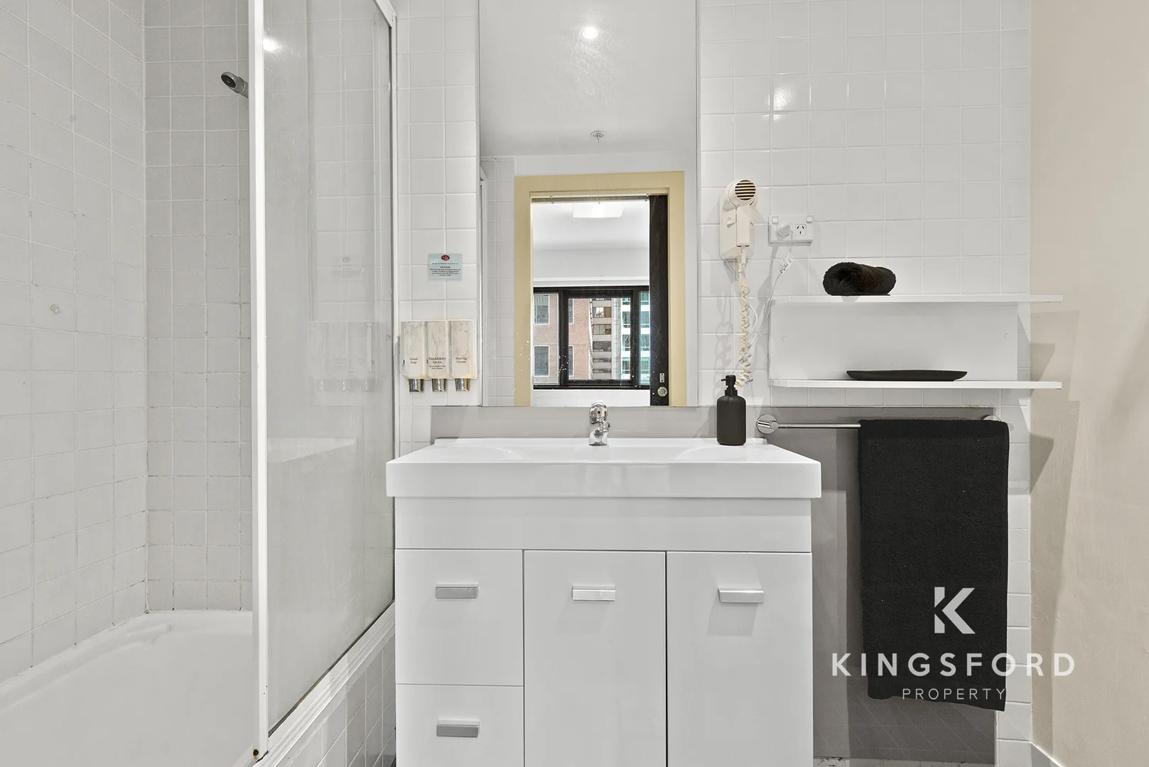 Additional image 6 of 701/18-20 Bank Place, Melbourne VIC 3000