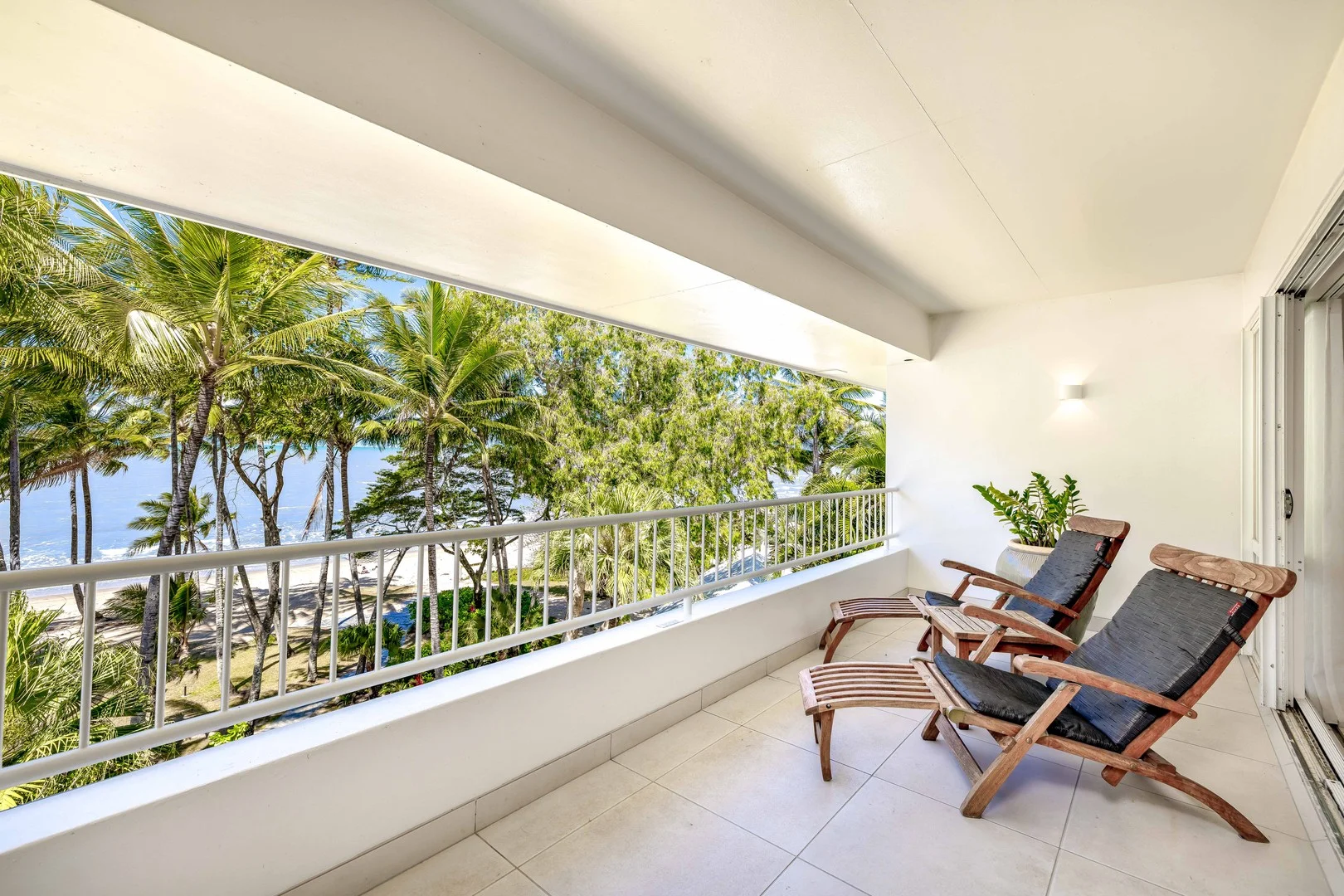 35/9 Veivers Road, Palm Cove QLD 4879