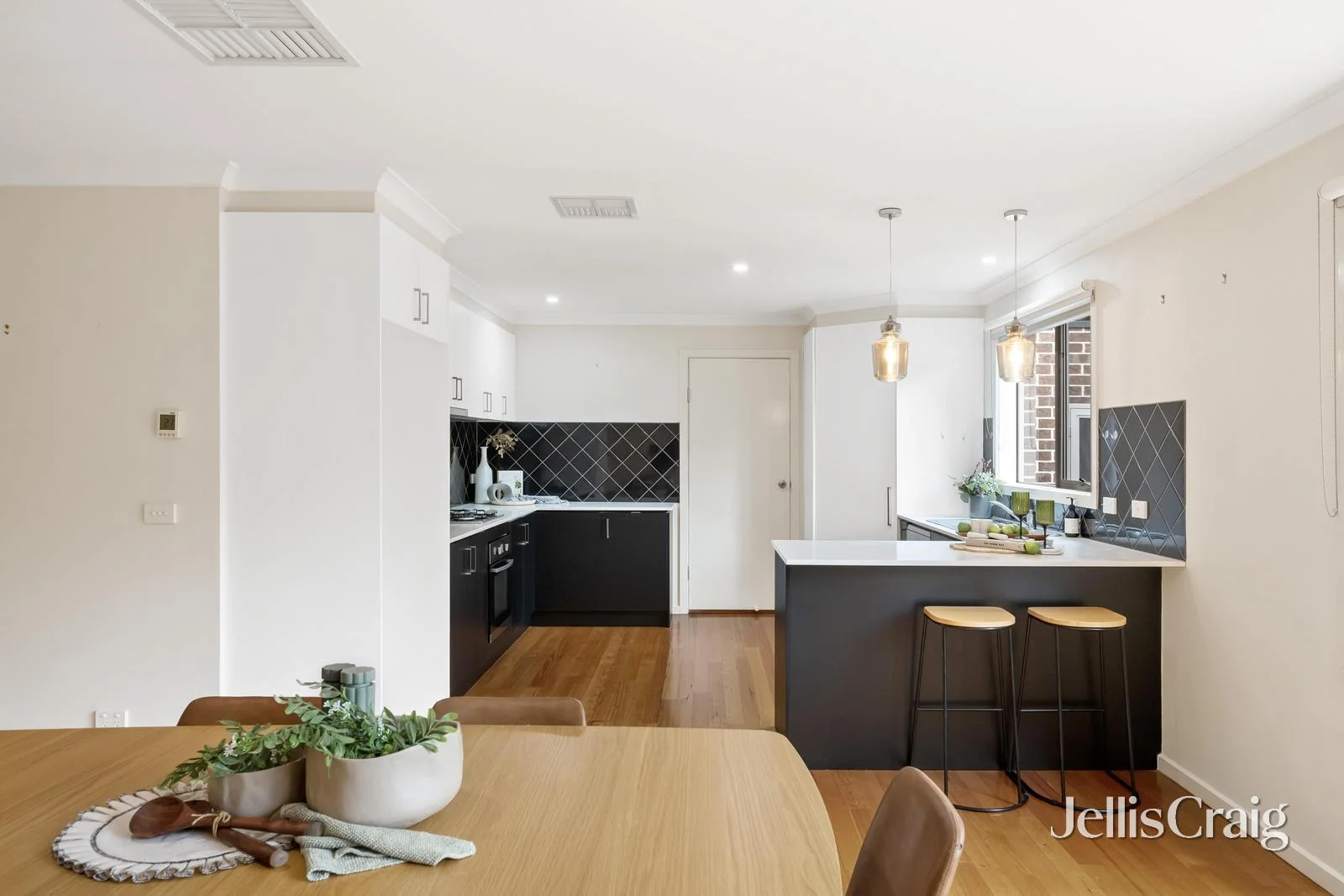 Additional image 7 of 2/123 Lincoln Road, Croydon VIC 3136