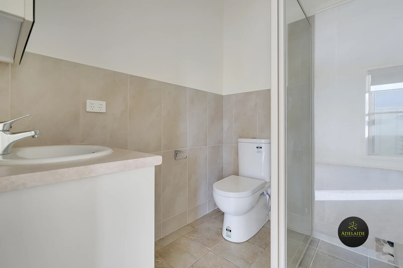 Additional image 10 of unit 2/9A Shepherdson Rd, Mount Gambier SA 5290