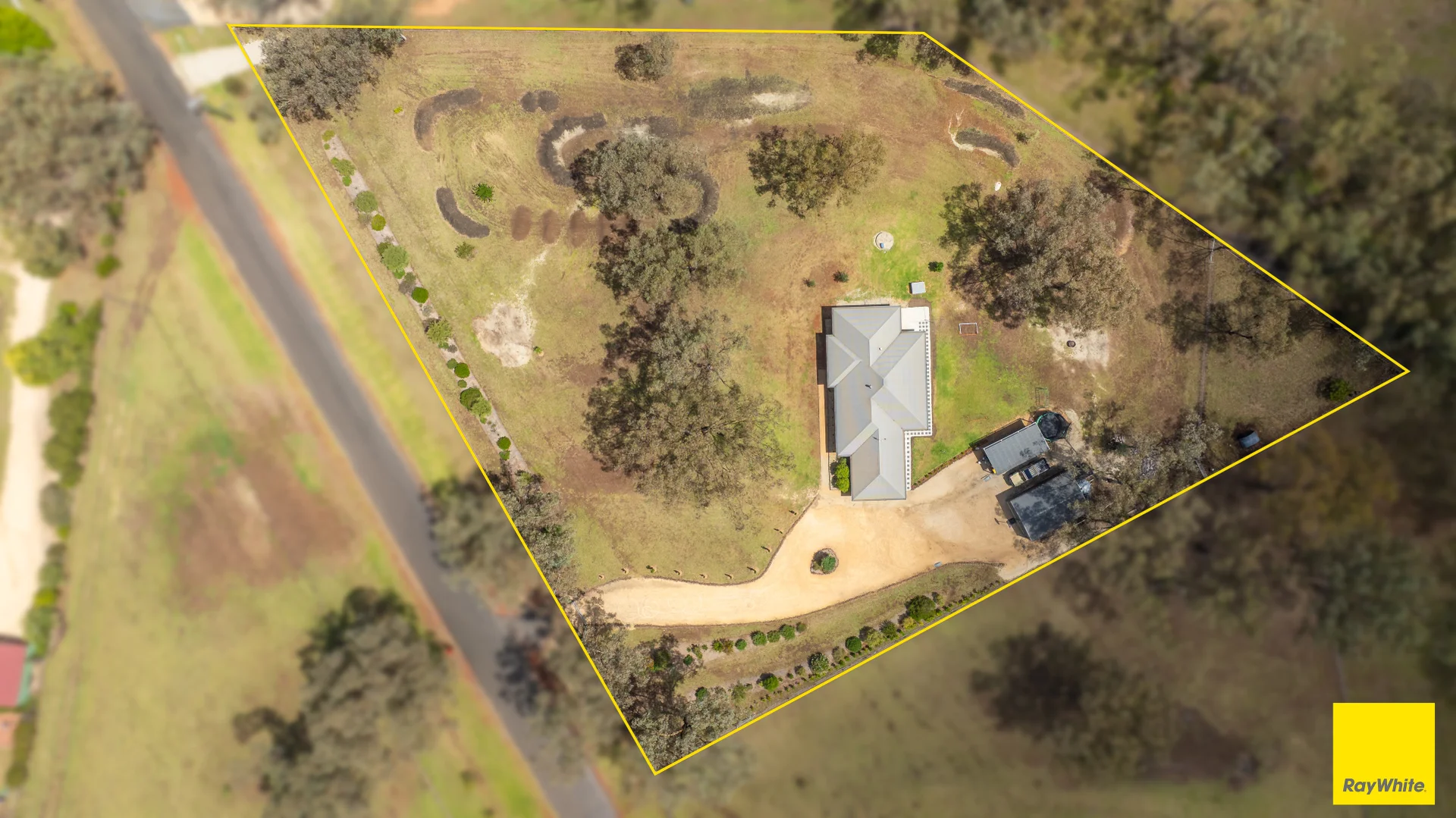 Additional image 18 of 27 Bimbadeen Drive, Inverell NSW 2360