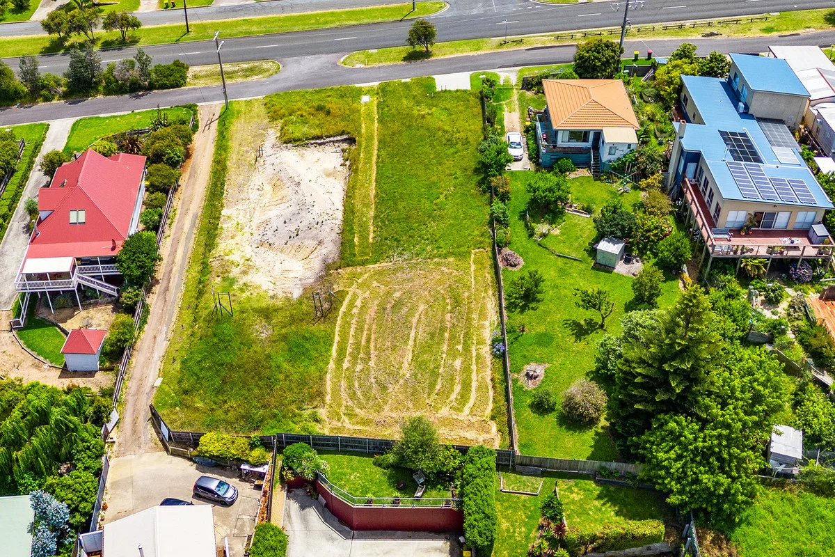 Additional image 8 of 122A Myer Street, Lakes Entrance VIC 3909