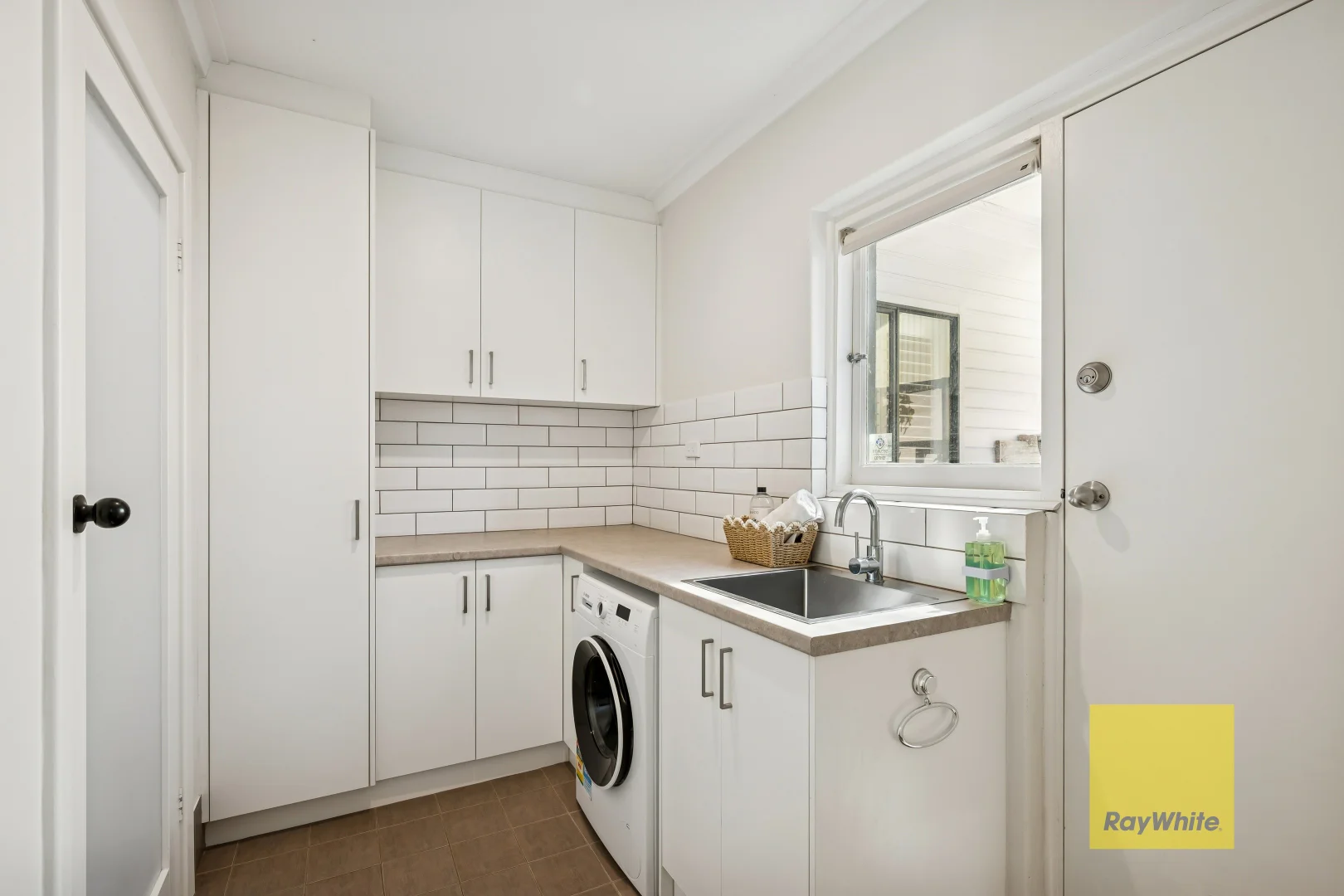 Additional image 24 of 24 Gunbar Way, Kalamunda WA 6076