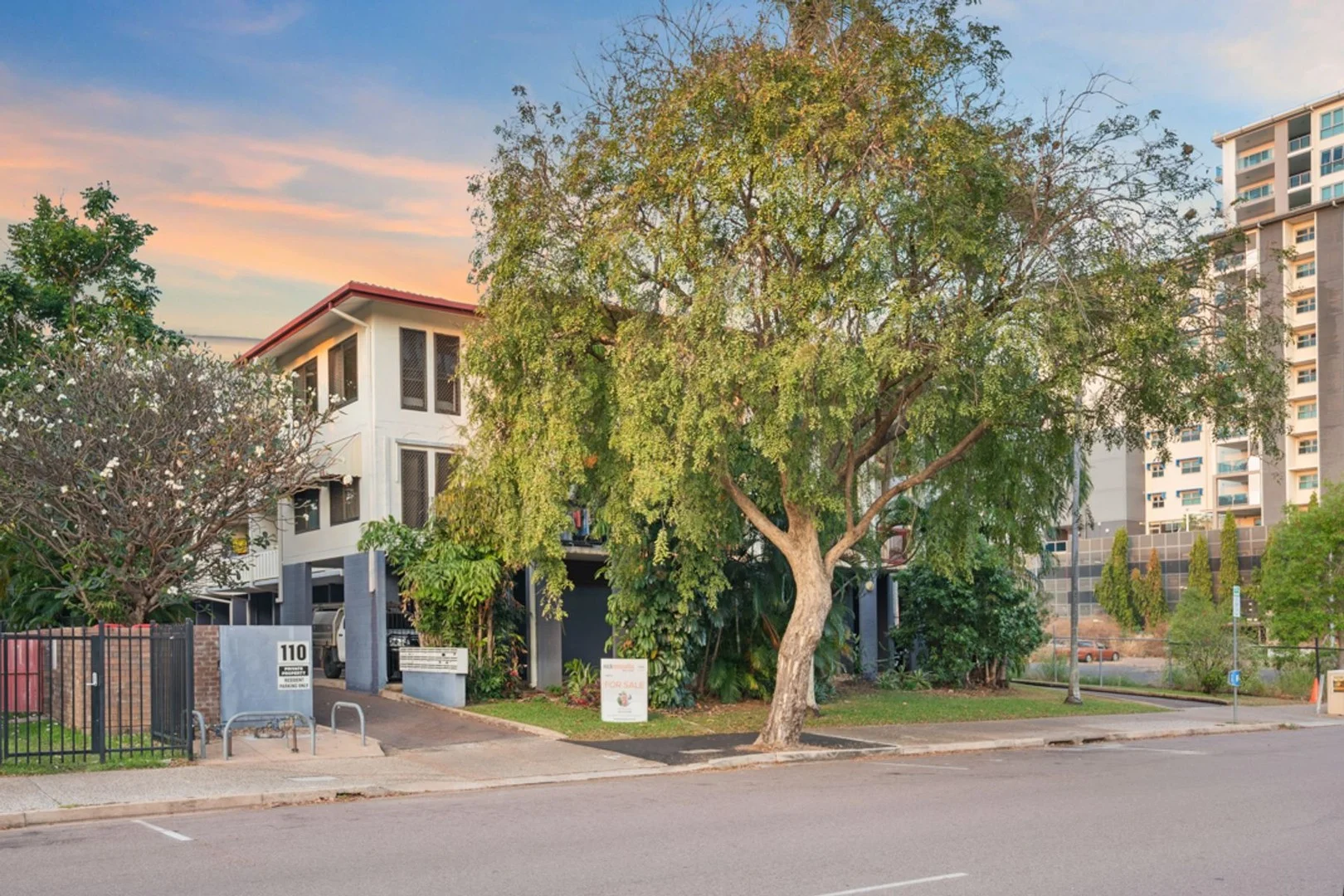 1/110 Esplanade, Darwin City NT 0800