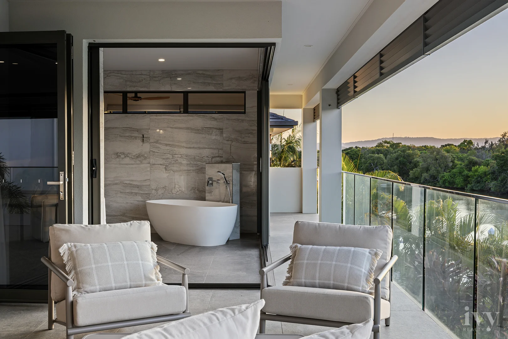 Additional image 19 of 2515 Cressbrook Drive, Hope Island QLD 4212