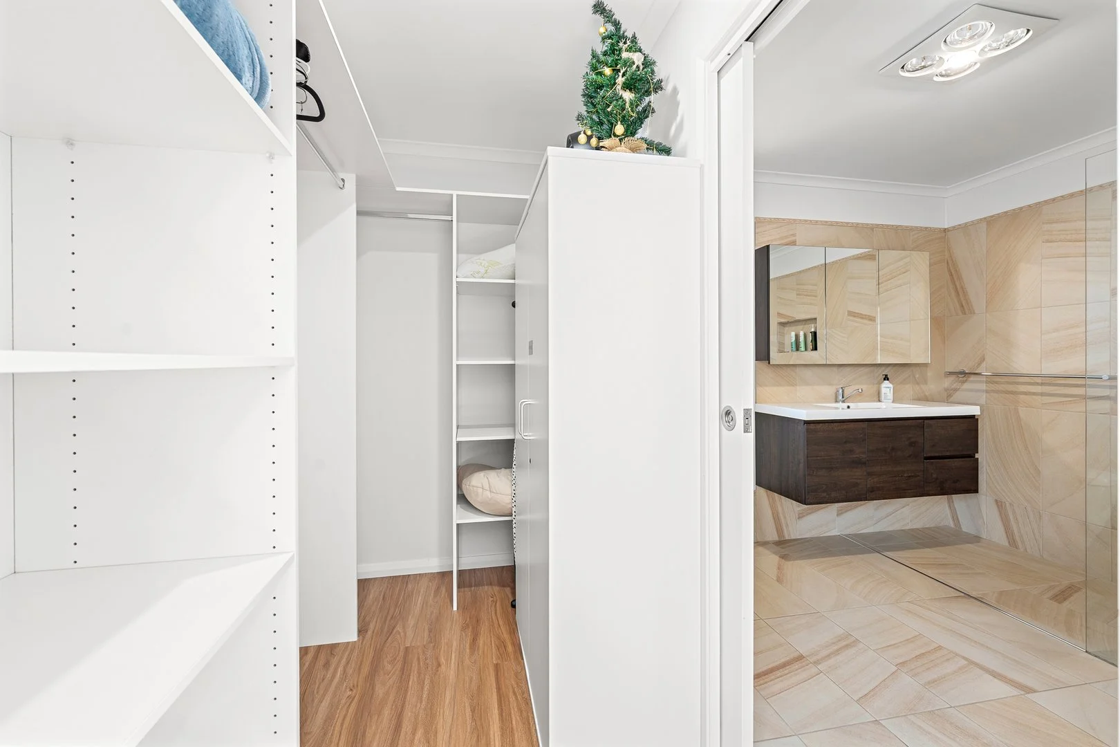 Additional image 7 of 186 Ellerston Avenue, Isabella Plains ACT 2905