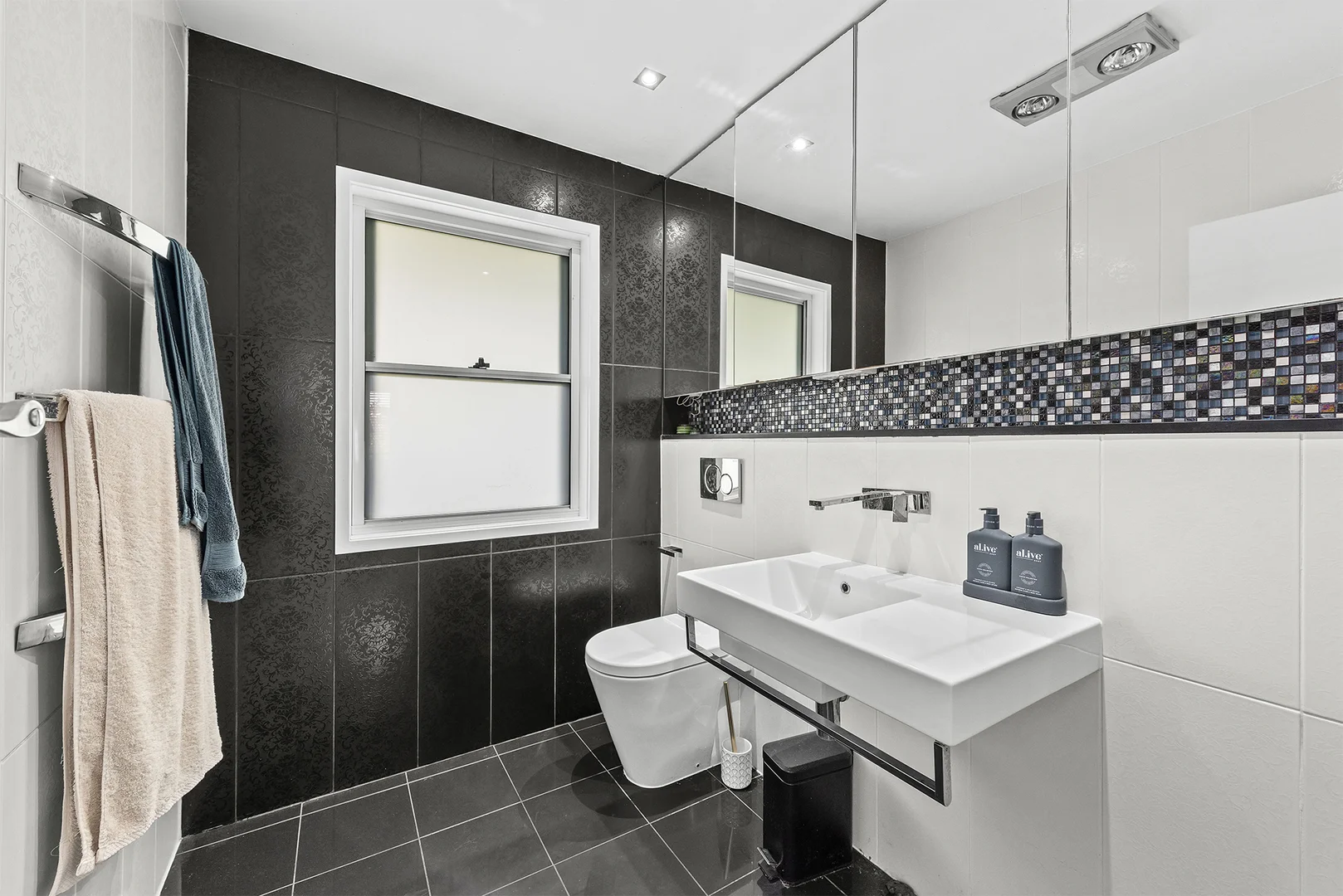 Additional image 12 of 11 Almora Street, Wooloowin QLD 4030