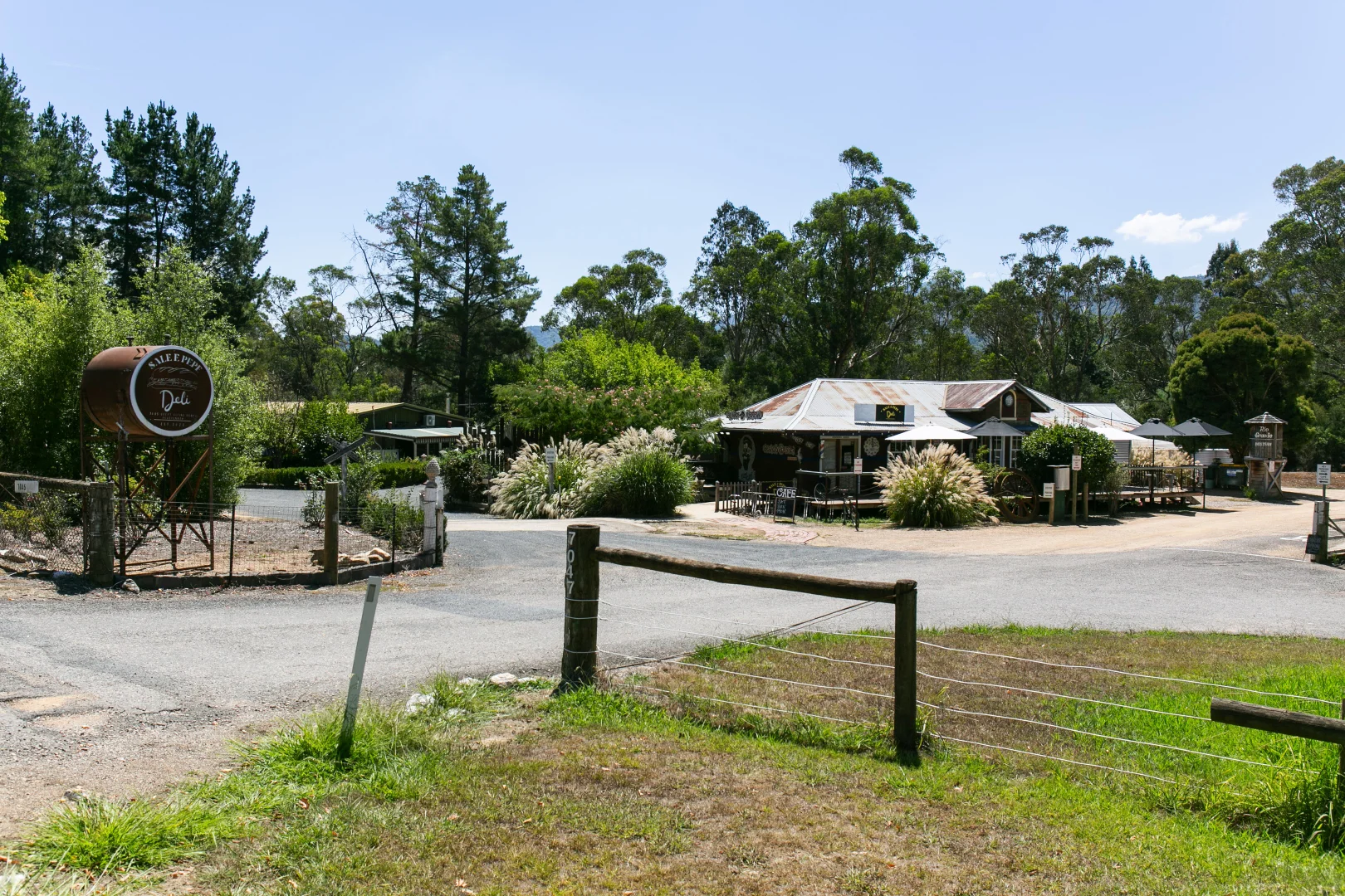 Additional image 7 of 7045 Great Alpine Road, Porepunkah VIC 3740