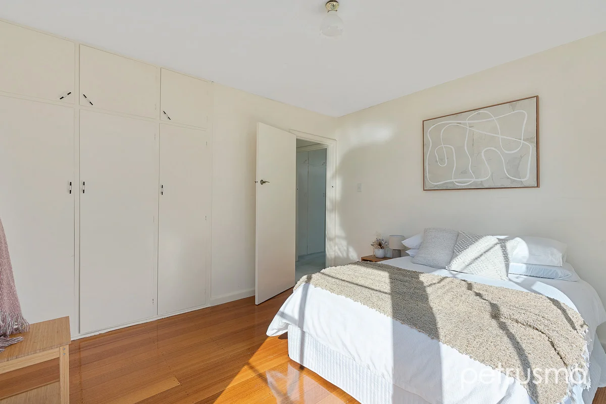 Additional image 22 of 3 Ambleside, Lindisfarne TAS 7015