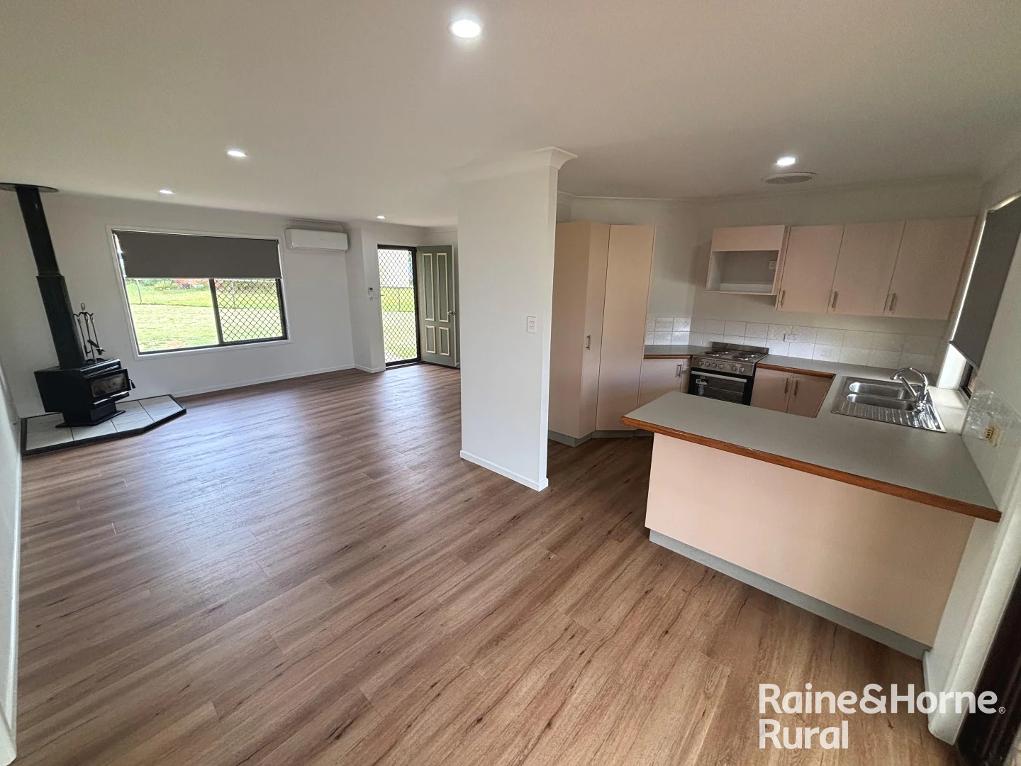 Additional image 3 of 9 Anne court, Kingaroy QLD 4610