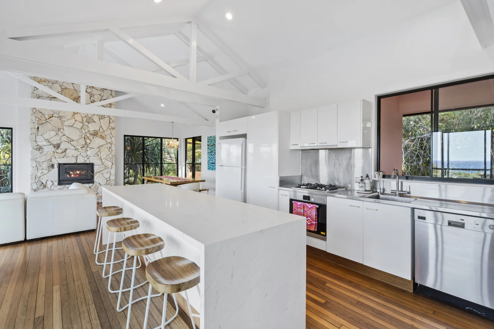 Additional image 4 of 12A Cumming Parade, Point Lookout QLD 4183