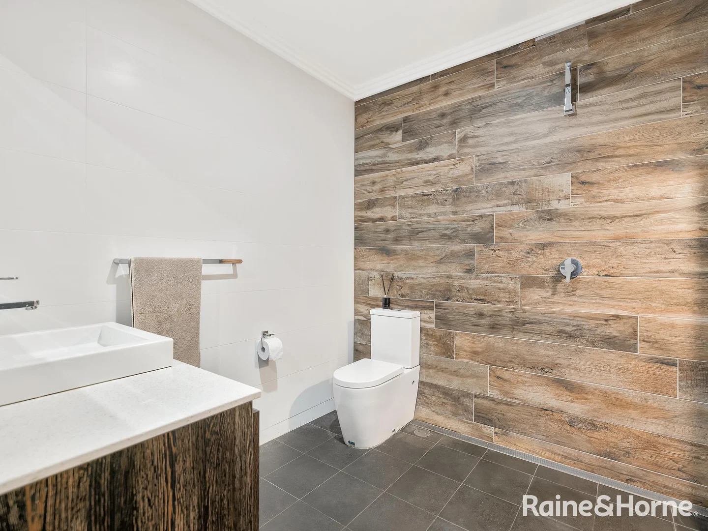 Additional image 9 of 125 Russell Street, Bathurst NSW 2795