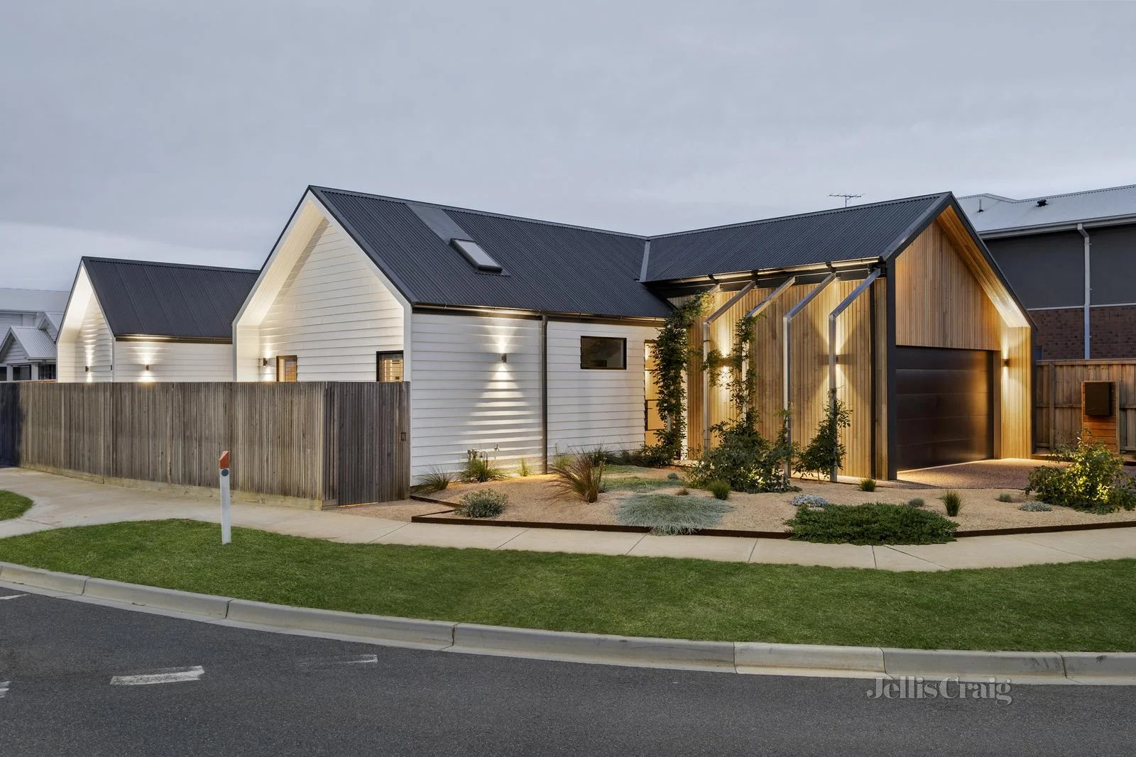 Additional image 2 of 132 Oakdean Boulevard, Ocean Grove VIC 3226