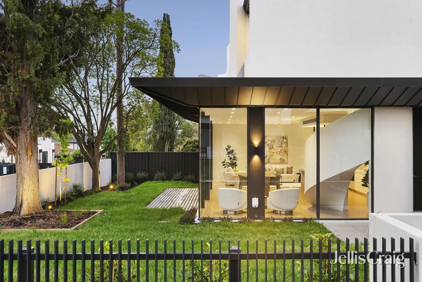 Additional image 3 of 32 Strabane Avenue, Mont Albert North VIC 3129