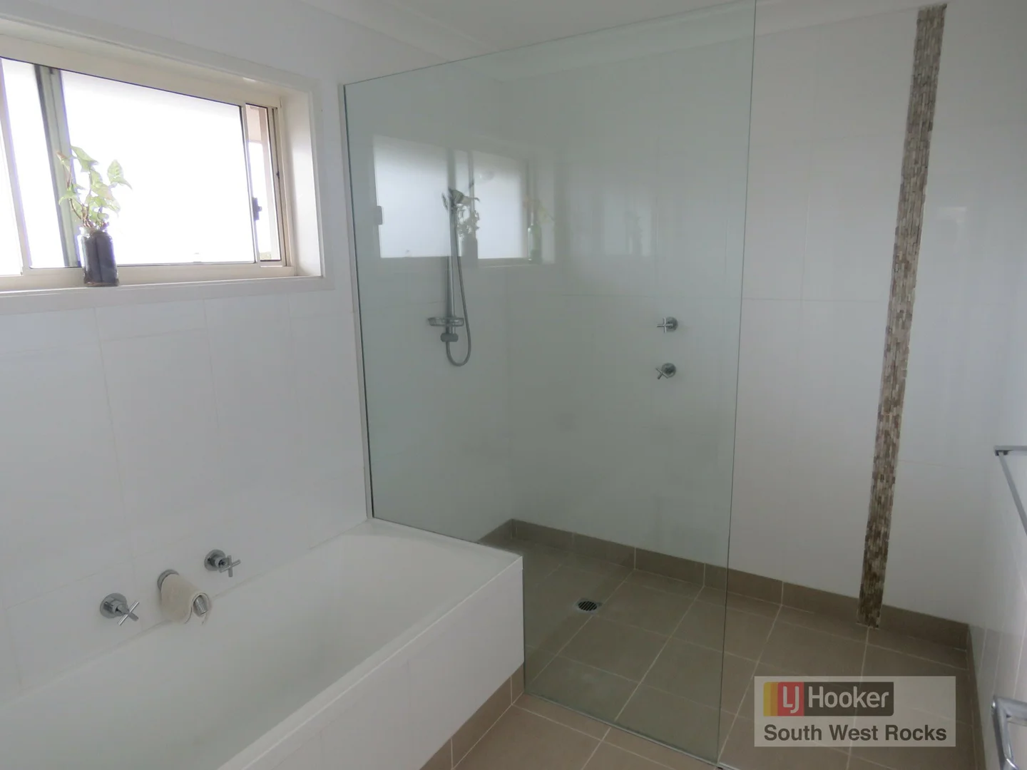 Additional image 16 of 4 Rosedale Avenue, South West Rocks NSW 2431