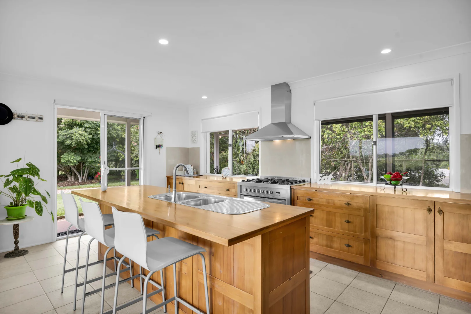 Additional image 4 of 8 Pine Tree Drive, Lake Macdonald QLD 4563