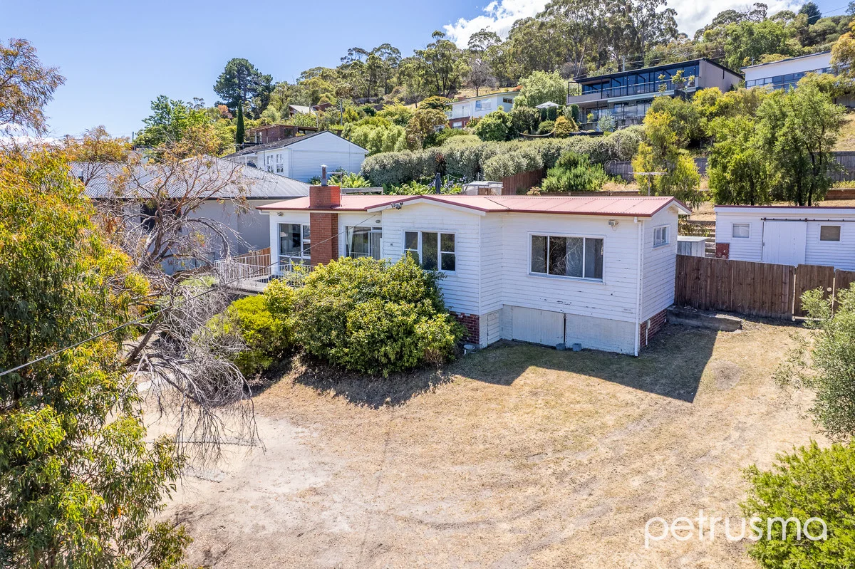 Additional image 16 of 86 Karoola Road, Lindisfarne TAS 7015
