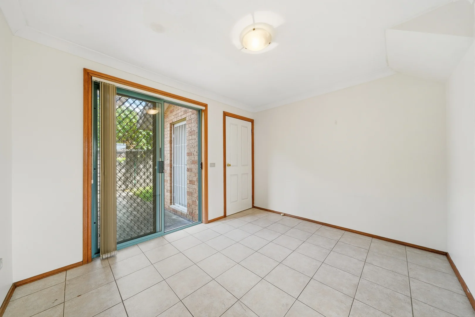 Additional image 10 of 3/110 Hoxton Park Road, Lurnea NSW 2170