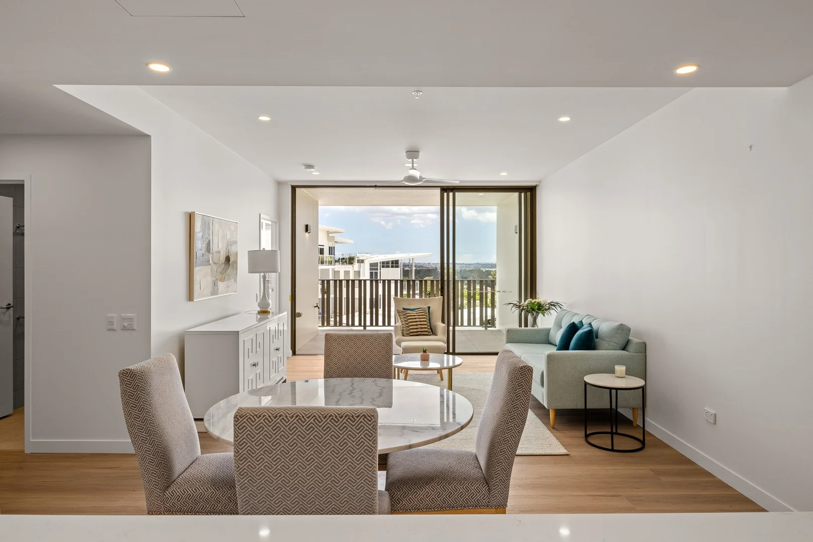 268/260 Cliveden Avenue, Corinda QLD 4075