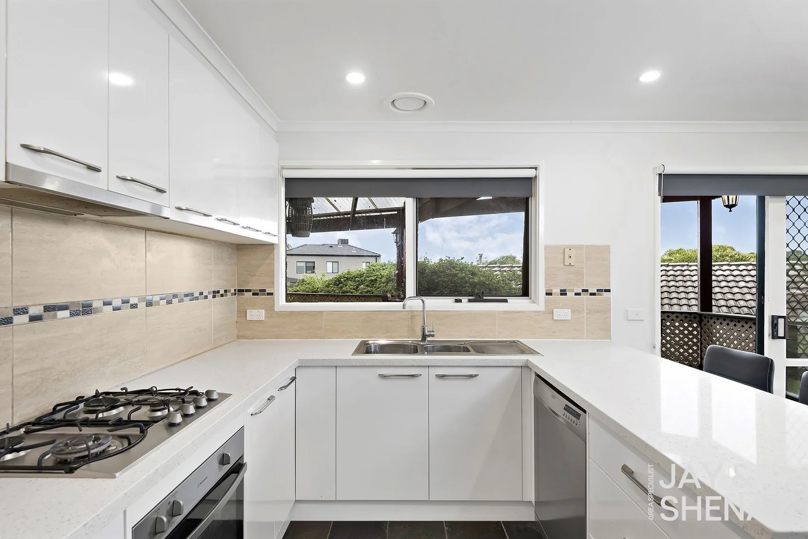 Additional image 4 of 22 John Hunter Drive, Endeavour Hills VIC 3802