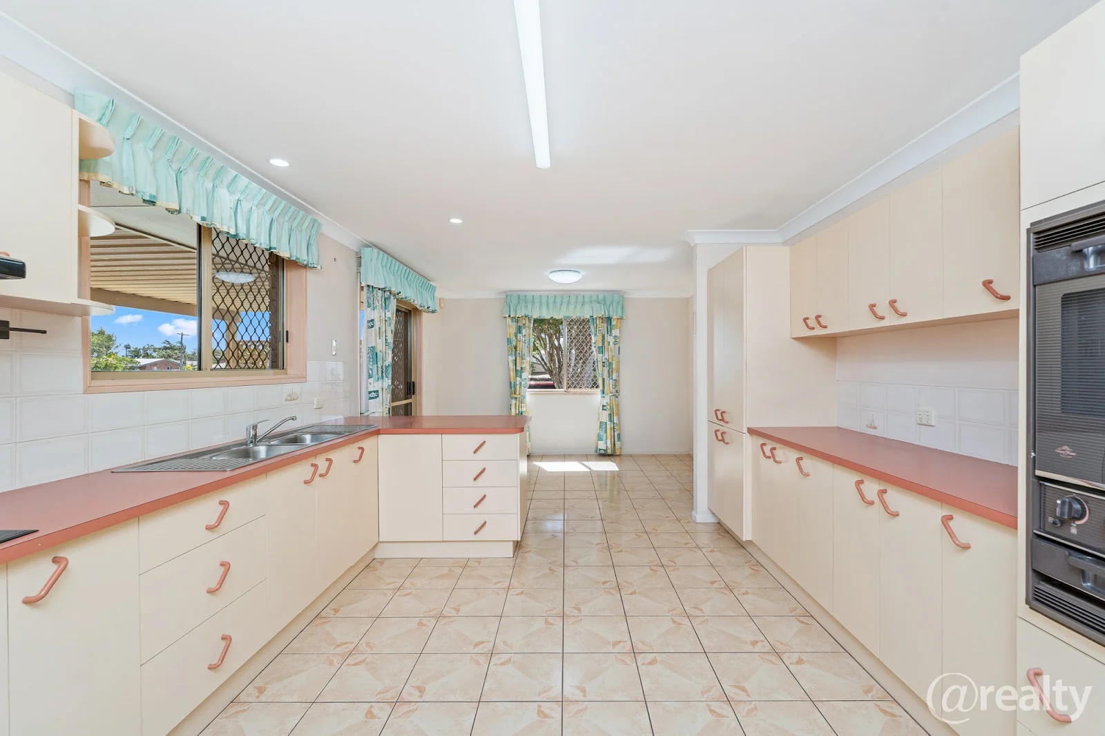 Additional image 5 of 47 Old Maryborough Road, Pialba QLD 4655