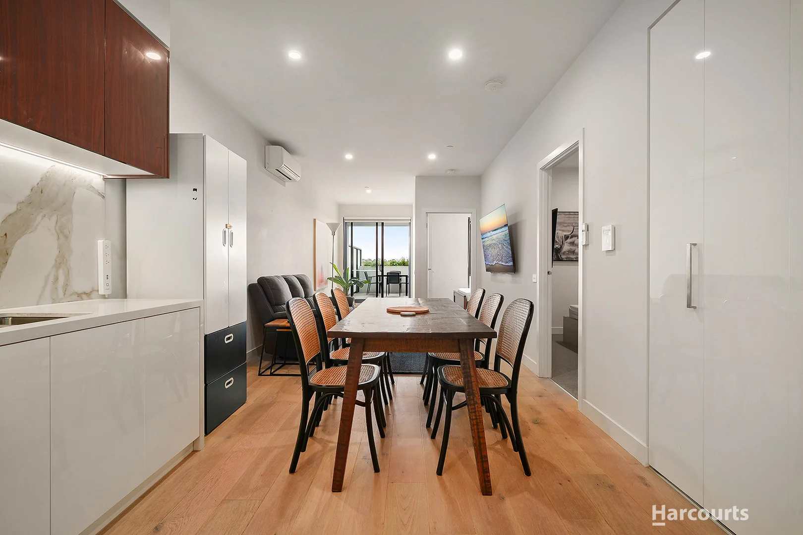 Additional image 4 of 304/180 Reynolds Road, Doncaster East VIC 3109