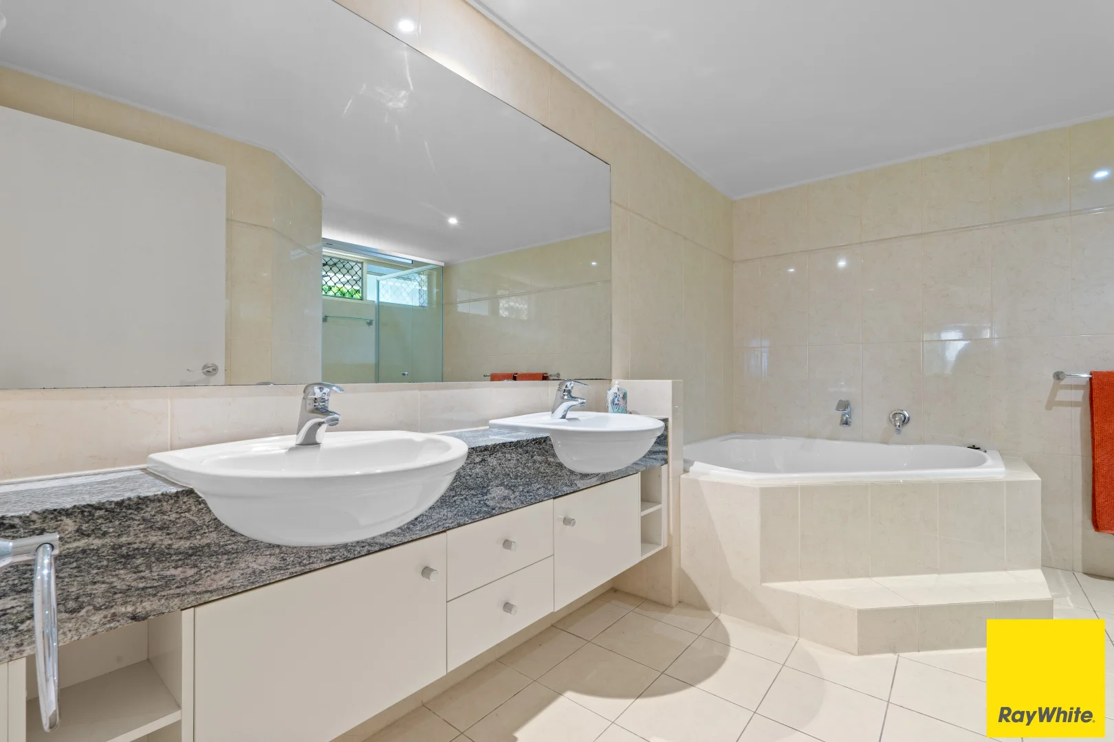 Additional image 10 of 1/77 Arlington Esplanade, Clifton Beach QLD 4879