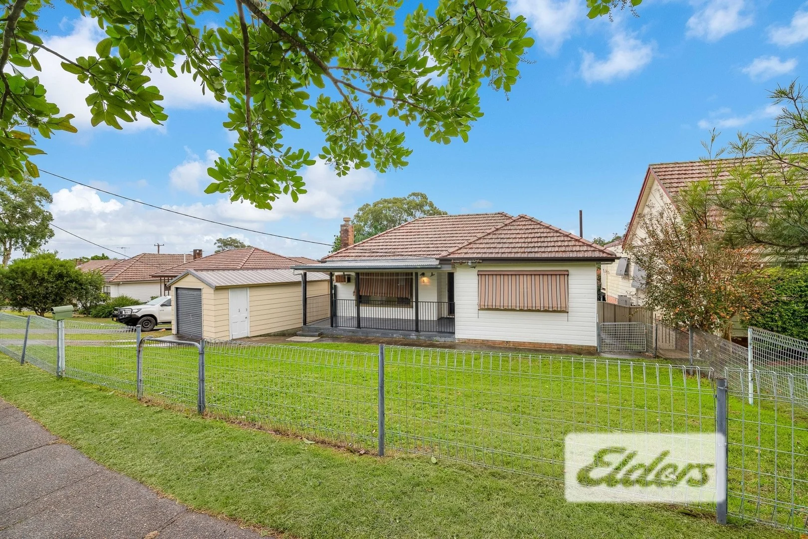 8 Bardia Road, Shortland NSW 2307