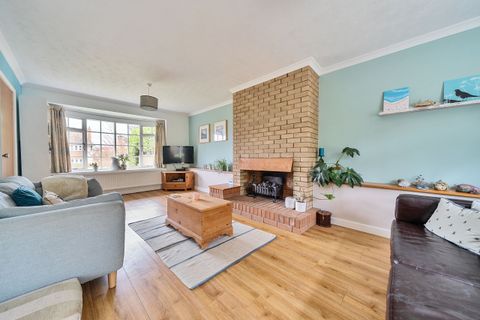 Elmlea Avenue, Westbury On Trym, Bristol BS9
