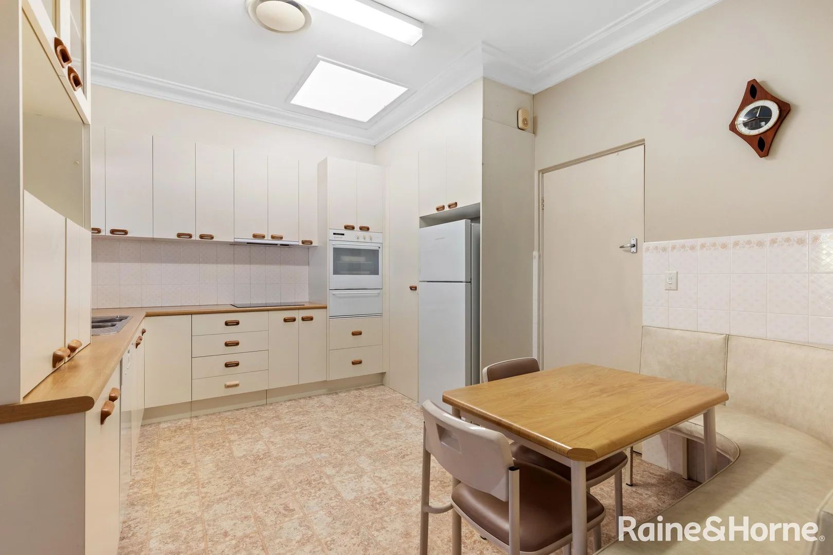 Additional image 5 of 30 Irene Crescent, Kingsgrove NSW 2208