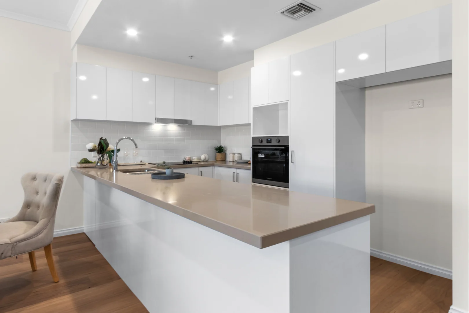 Additional image 4 of 305/37-43 Victoria Street, Doncaster VIC 3108