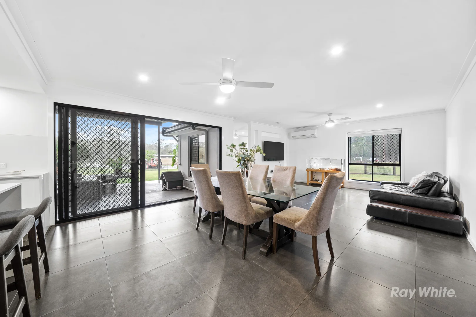 Additional image 5 of 52 Sungold Road, Chambers Flat QLD 4133