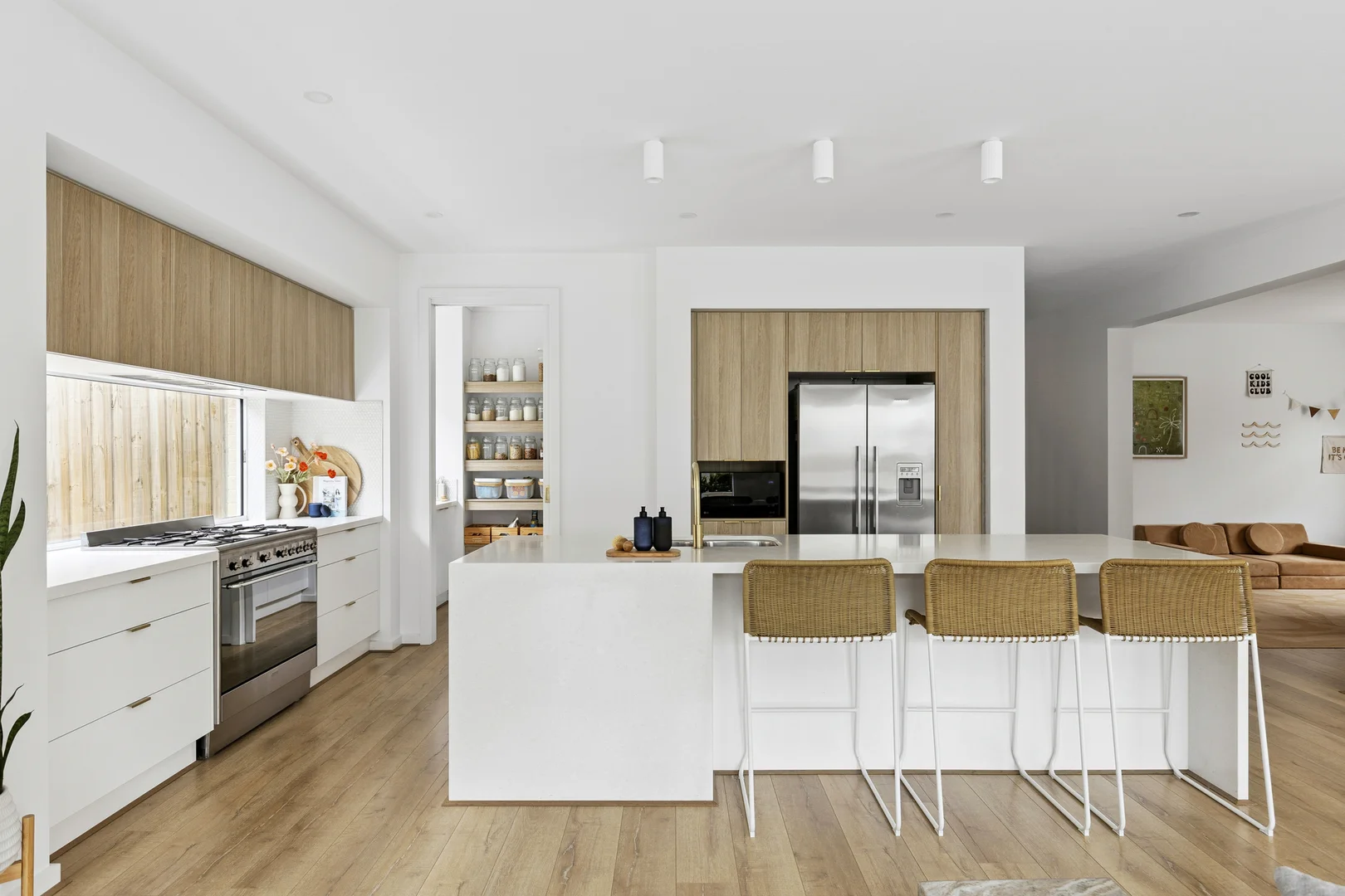 Additional image 4 of 71 Graylea Avenue, Herne Hill VIC 3218