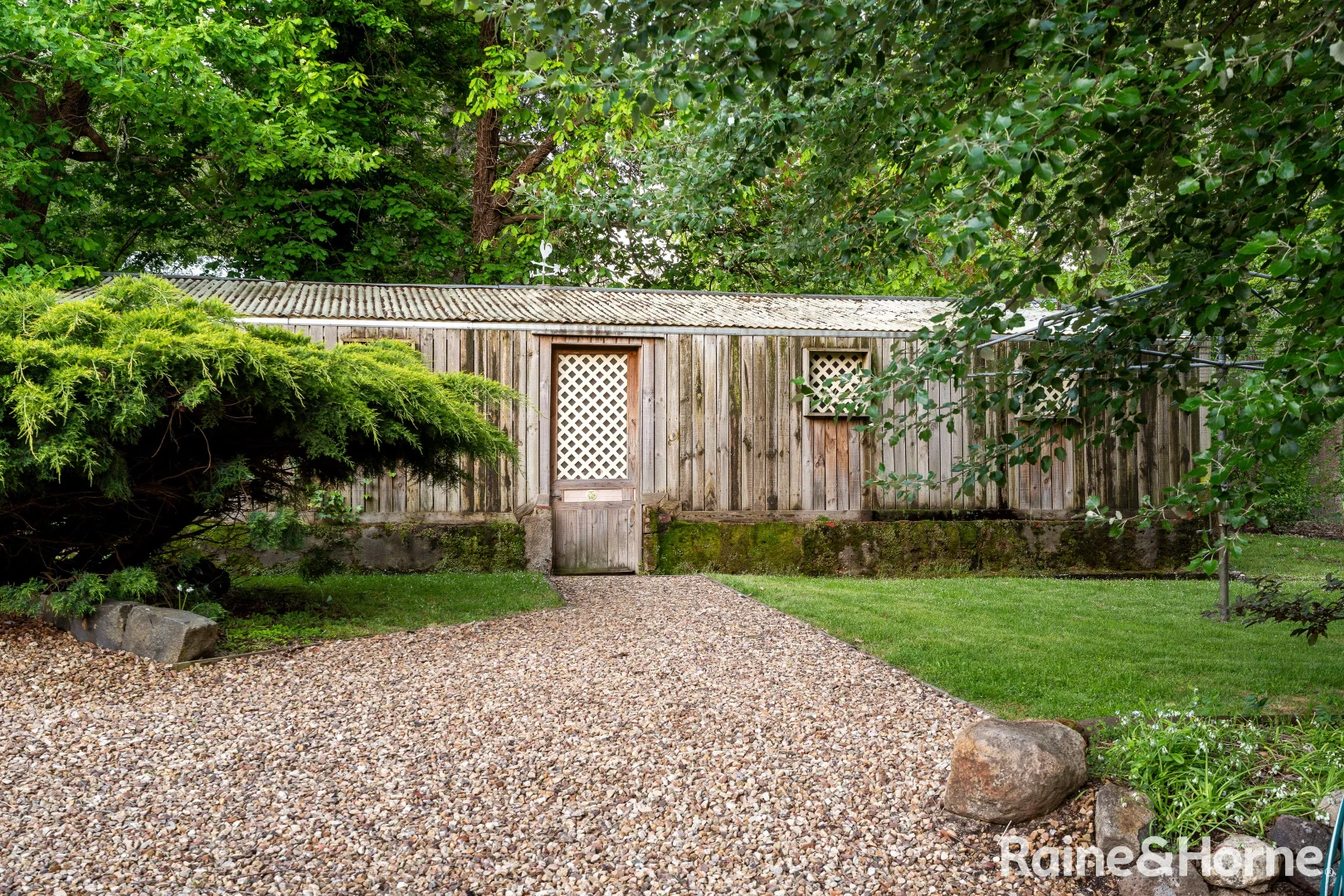 Additional image 31 of 5 Governors Drive, Mount Macedon VIC 3441