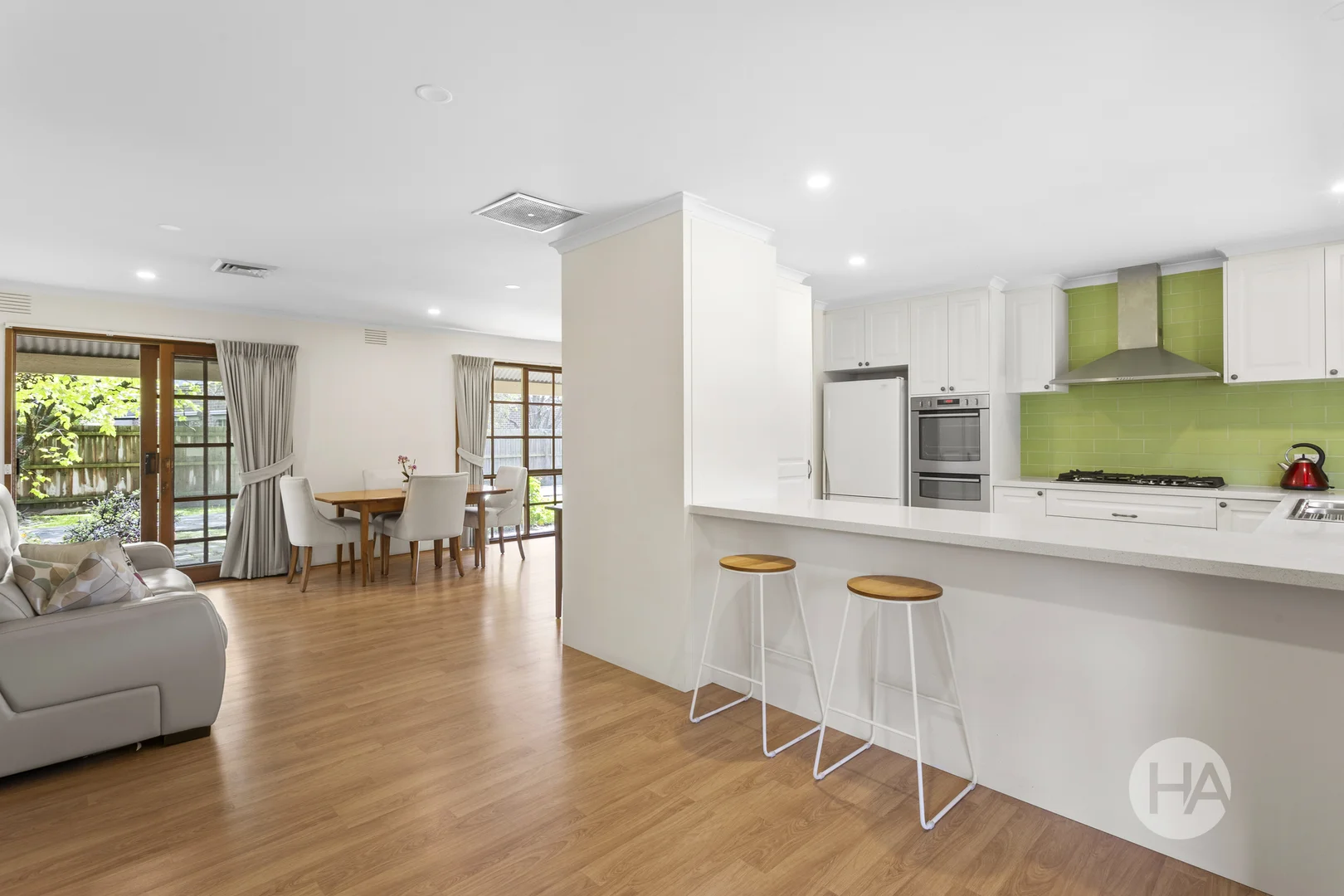 Additional image 3 of 28 Austin Road, Somerville VIC 3912