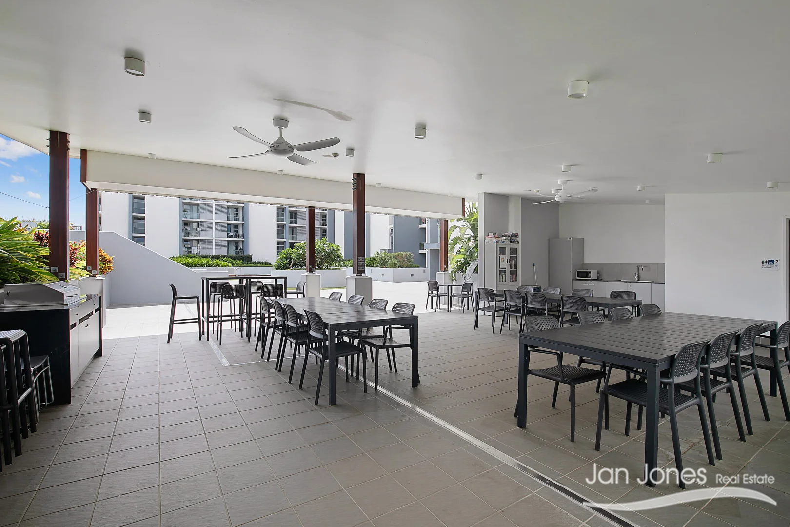 Additional image 25 of Unit 5/113 Landsborough Ave, Scarborough QLD 4020