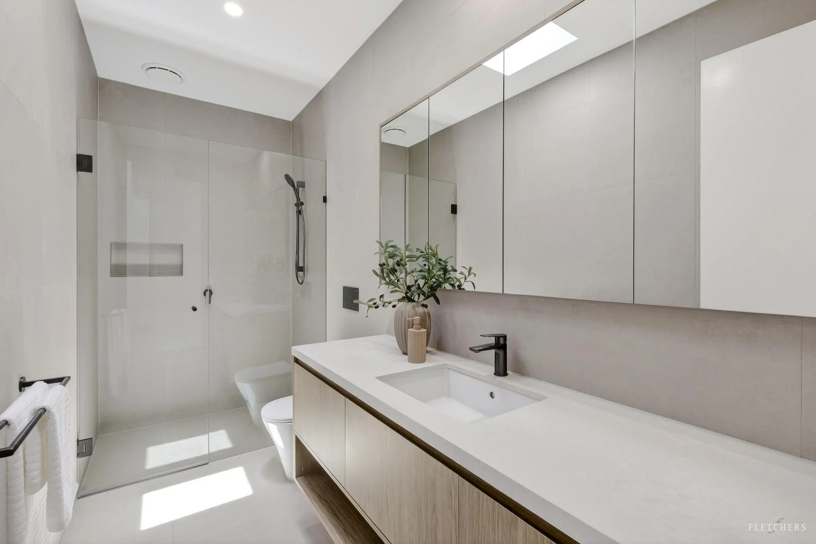 Additional image 10 of 2, 3 & 4/121 The Parade, Ocean Grove VIC 3226