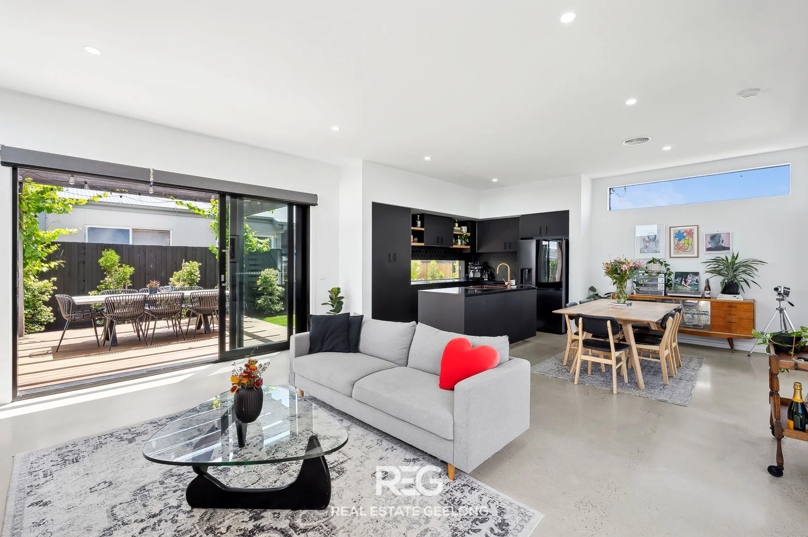 2 Gallant Road, St Leonards VIC 3223 photo 5