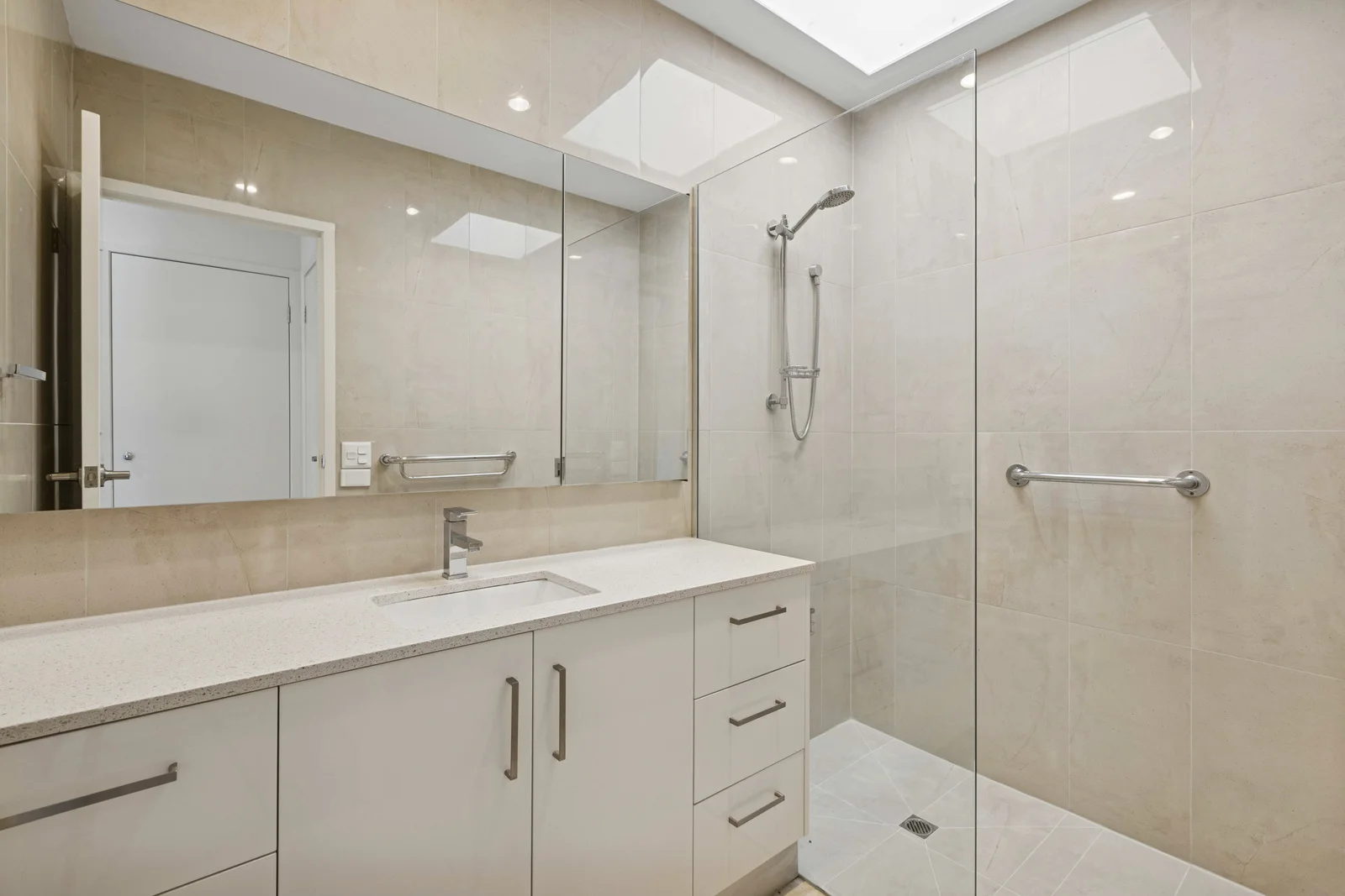 Additional image 5 of 119/37 View Mount Road, Glen Waverley VIC 3150