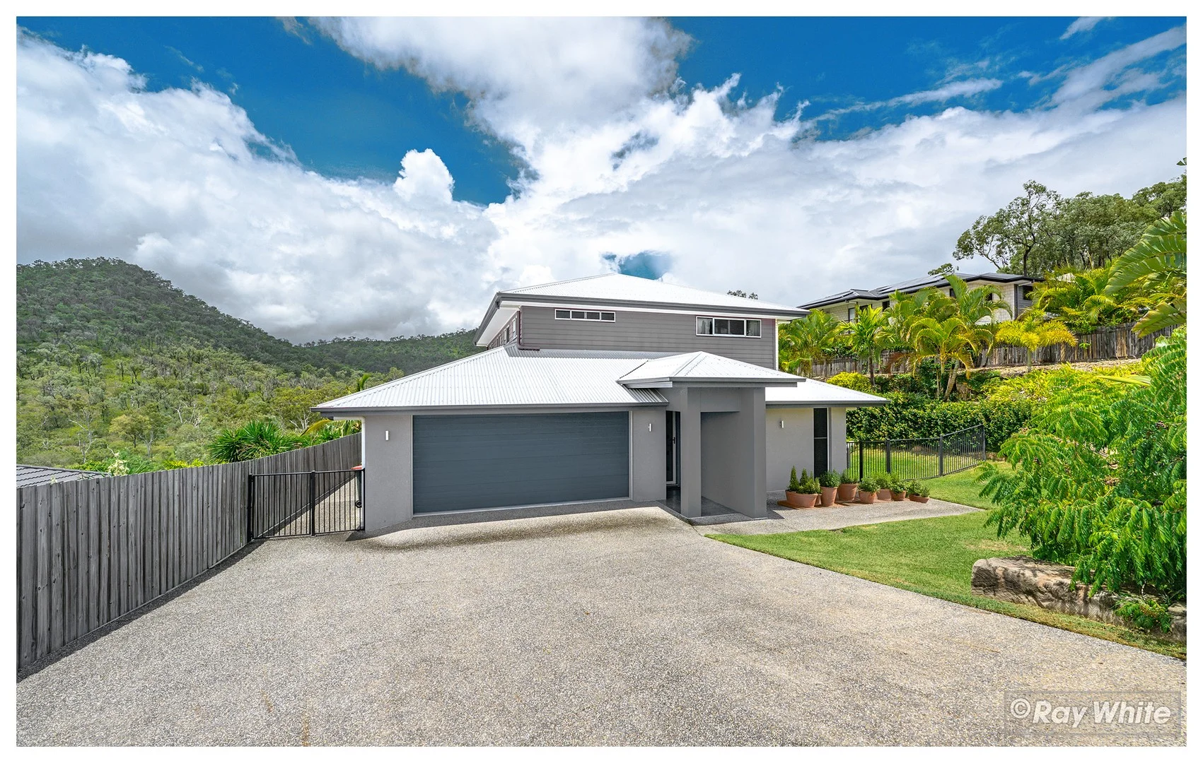 19 Skyline Drive, Norman Gardens QLD 4701