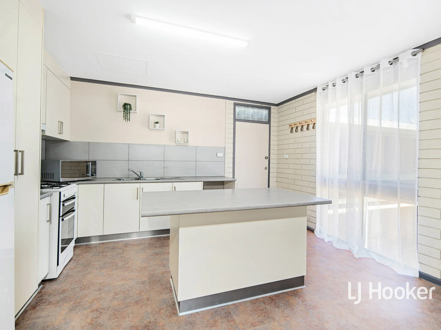 Additional image 6 of 4/16 Bradshaw Drive, Gillen NT 0870