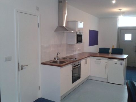 Deans Court, St Georges Road, Bristol BS1, Studio to rent