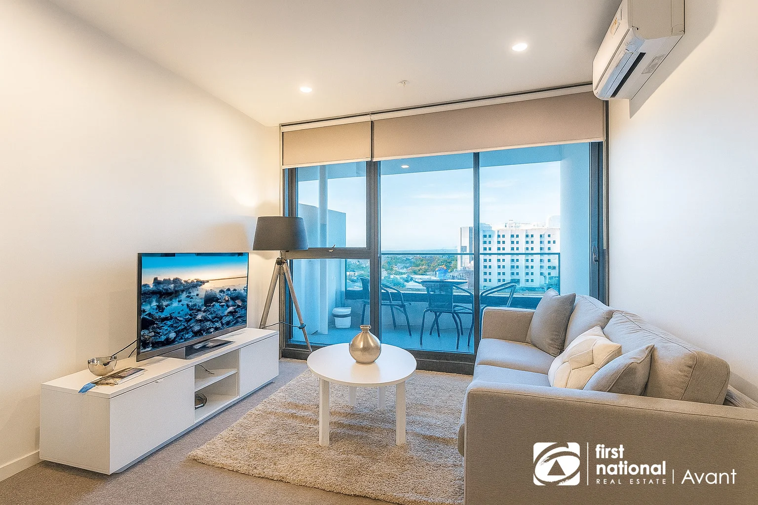 8 Wellington Road, Box Hill VIC 3128