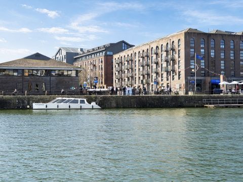 Mcarthurs Yard, Bristol BS1
