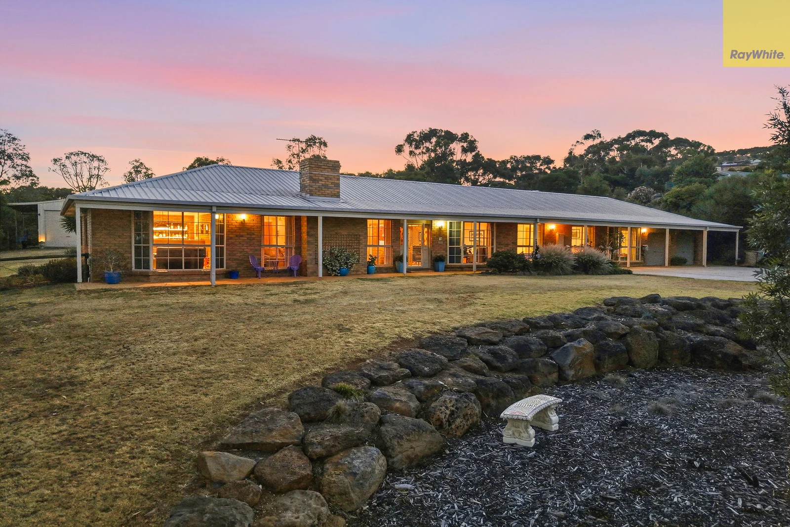 9 Swans Road, Darley VIC 3340